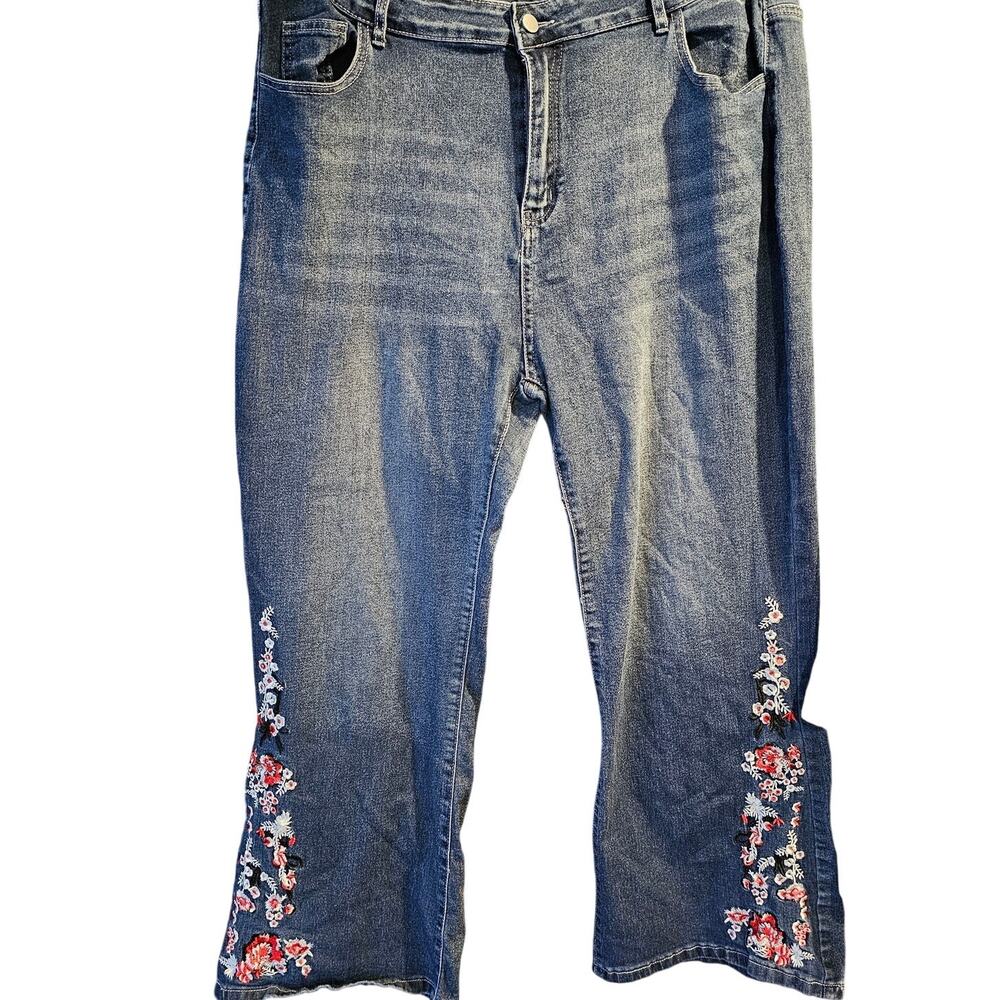 Women's Plus Size 3X Embroidered Flare Jeans Stretch Bell Bottoms Stretchy Cute